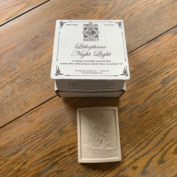 PORCELAIN GARDEN Lithophanenight light fairy/New in box - Picture 2 of 7